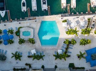 800 West Ave, Miami Beach, FL 33139