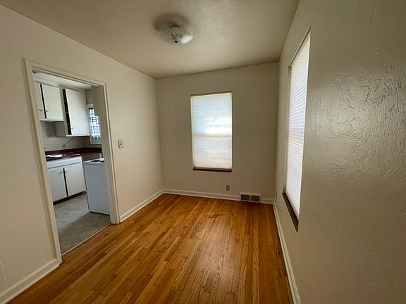 5th image of 2421 A St #2421