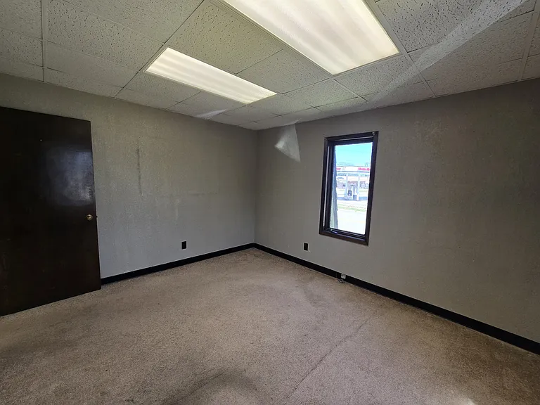2327 Falls Ave #4 — Photo 5