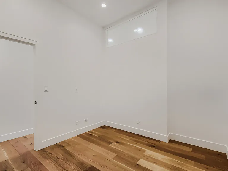 6740 N Sheridan Rd #2N — Photo 10