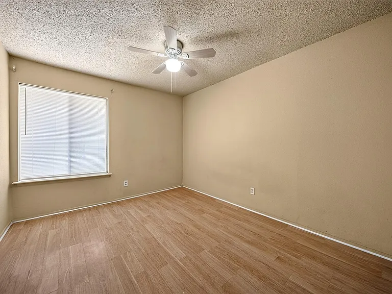 13610 Sunswept Way — Photo 17