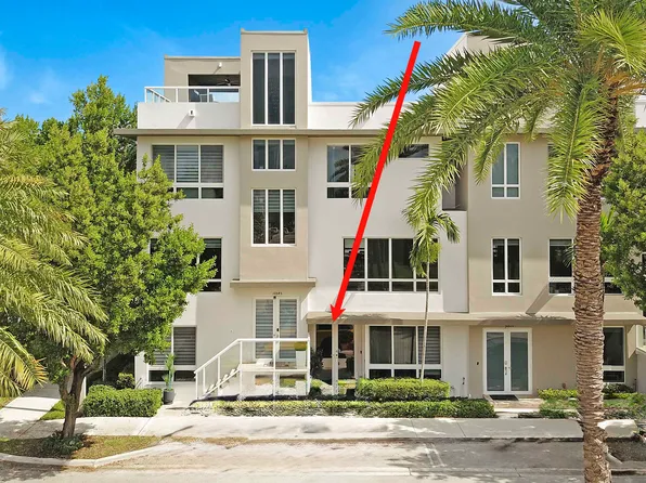 10541 NW 66th St, Doral, FL 33178