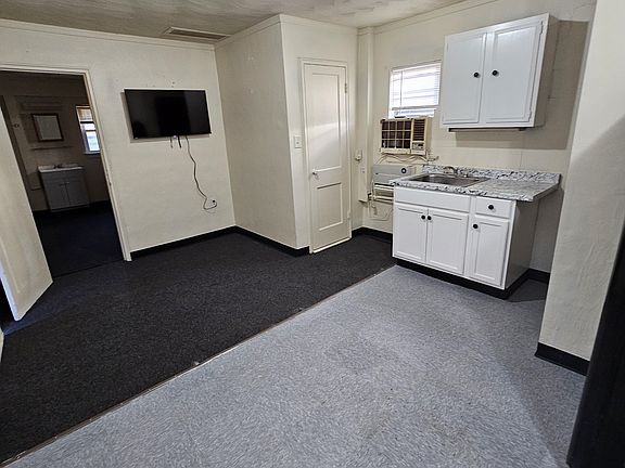 4th image of 8188 Lee Hwy #9