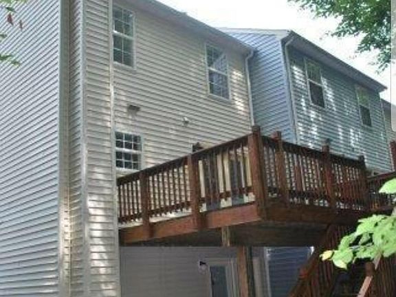5th image of 1300 Farley Ct S