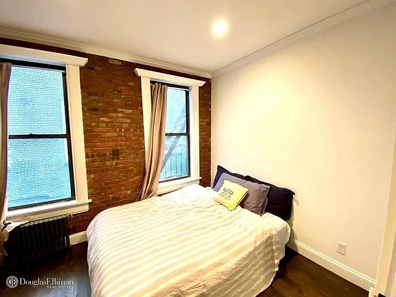 5th image of 237 E 58th St APT 3C