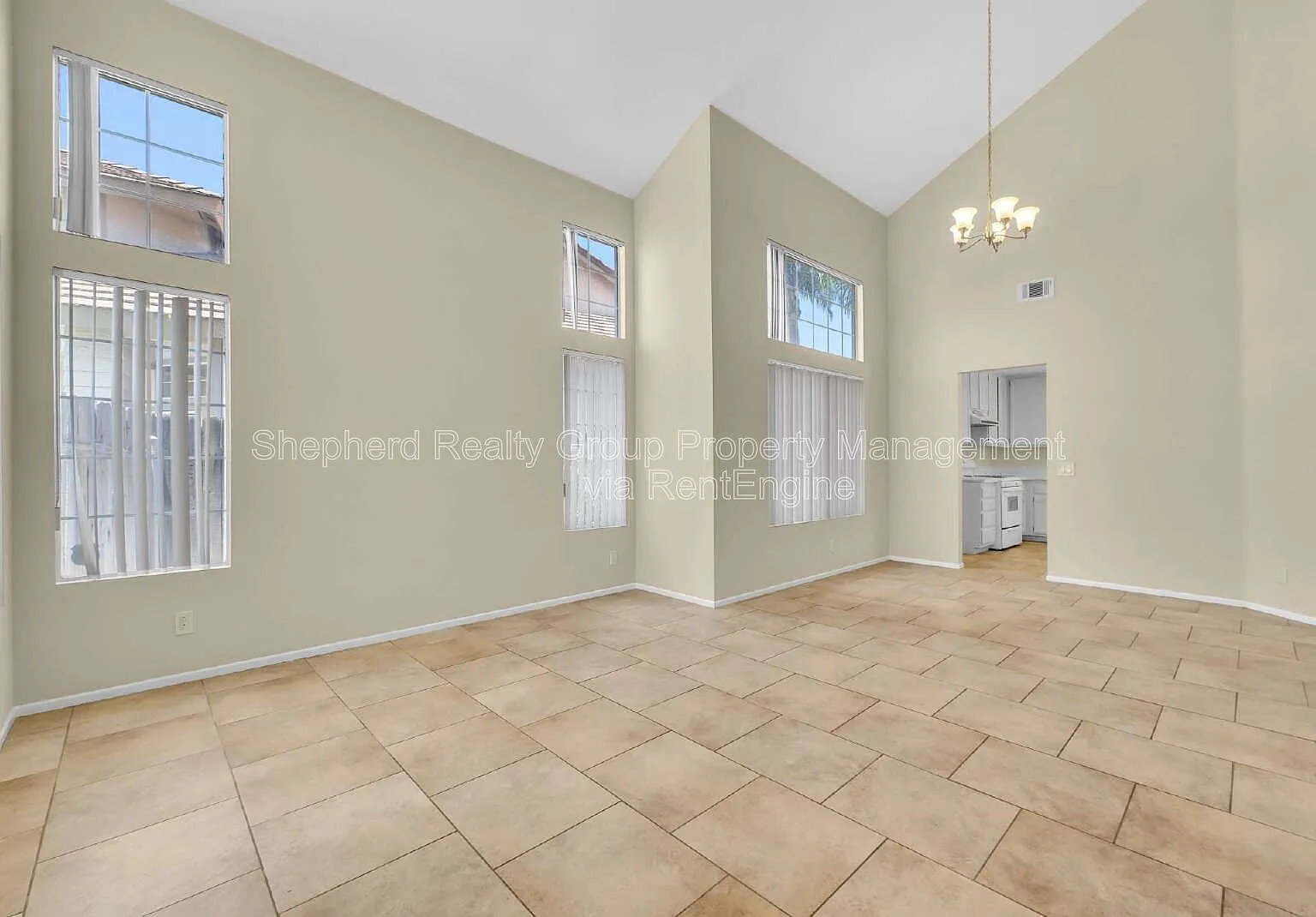 4 bed, 3.0 bath, 2131 sqft, $3,295 — Photo 3