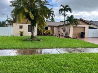 14206 SW 156th Ter, Miami, FL 33177