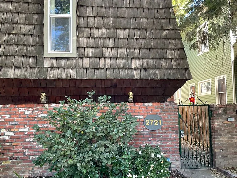 2721 F St — Photo 1