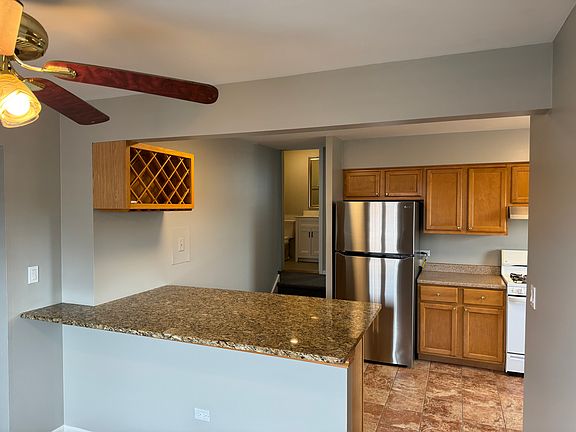 2nd image of 1106 Arnold Ct APT 2