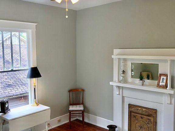 5th image of 806 Boylston St