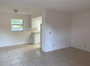 2550 42nd St #B, Vero Beach, FL 32967