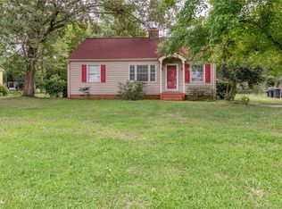 7917 Belroi Rd, Gloucester, VA 23061