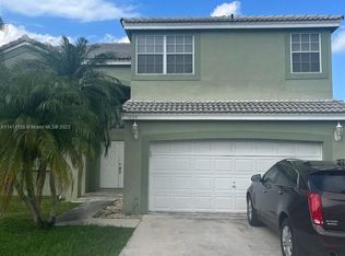 1025 SW 102nd Ter, Pembroke Pines, FL 33025