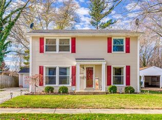 2142 Issaquah St, Cuyahoga Falls, OH 44221