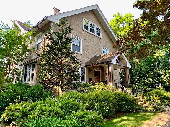 2nd image of 42 Edgewood Avenue