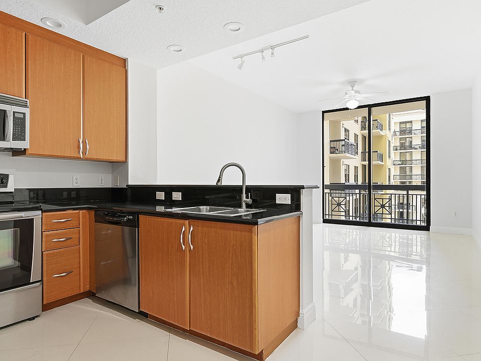 1st image of 701 S Olive Avenue #1010