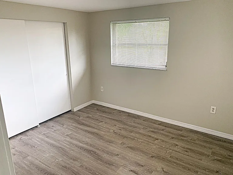 12313 Harland Ave — Photo 22