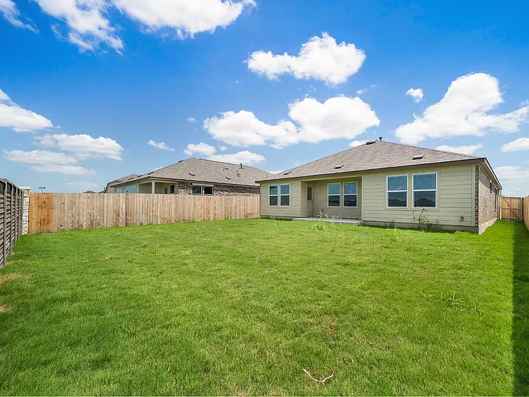 102 Sebring Cir — Photo 27