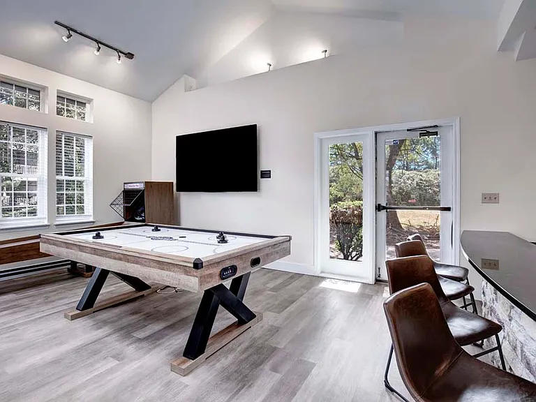Chandlers Bay Apartments — Photo 13