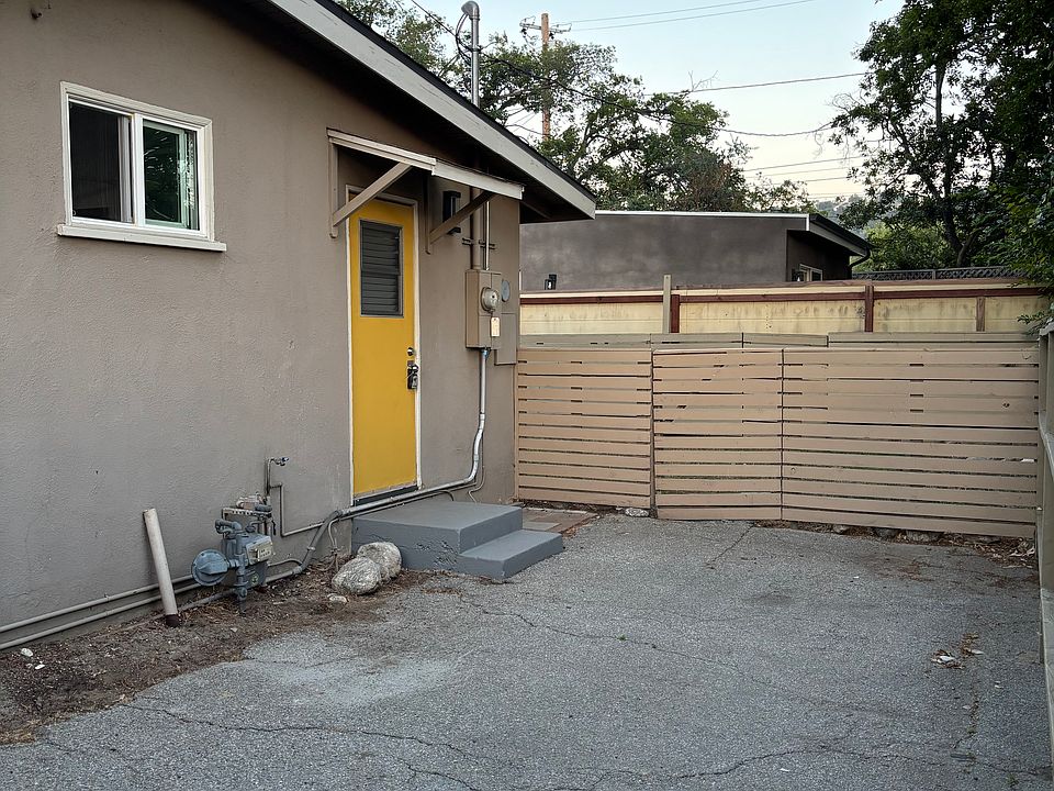 2nd image of 314 Chestnut Ave
