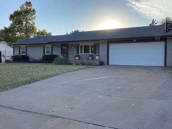 3rd image of 4112 W Westbrook Dr