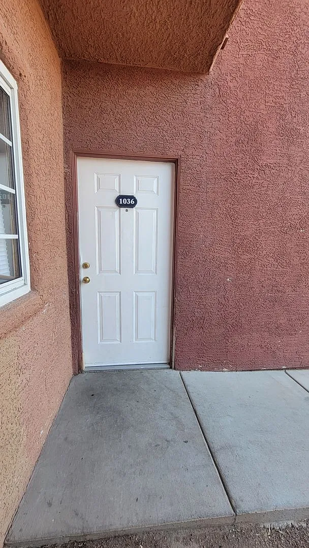 4730 E Craig Rd — Photo 1