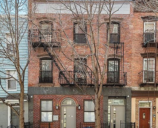 5th image of 51 Havemeyer St