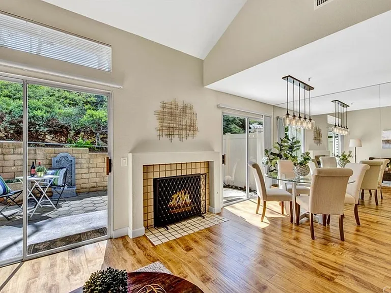5847 E Rocking Horse Way — Photo 12