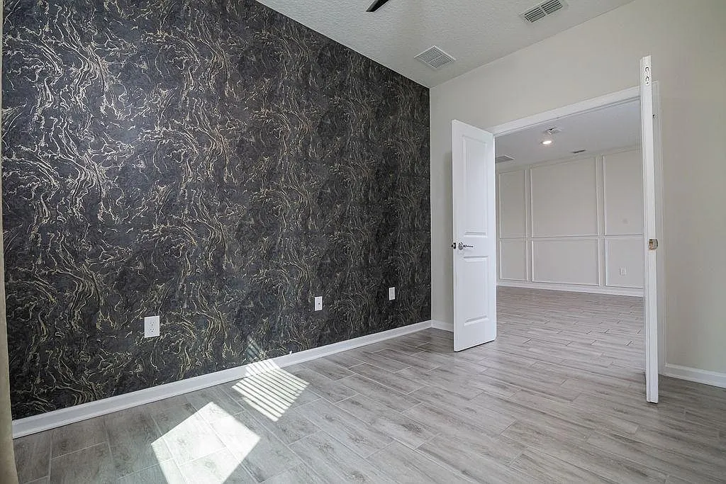 4 bed, 2109 sqft, $3,150 — Photo 4