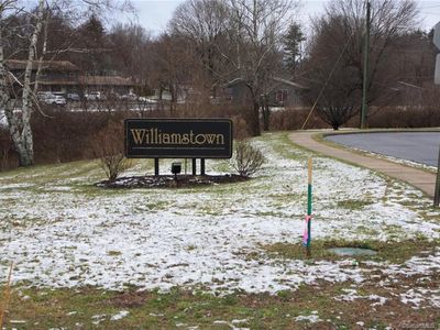 165 Williamstown Court #165, Newington, CT, 06111