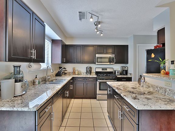 5th image of 2905 Clipper Ct