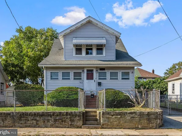 160 White Ave, Linwood, PA 19061