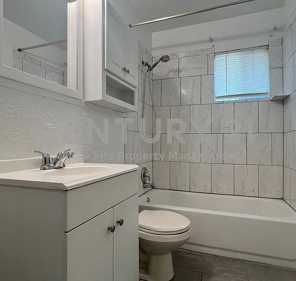 5429 Farnsworth Ave — Photo 10