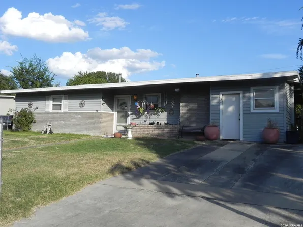134 DUMONT DR, San Antonio, TX 78227