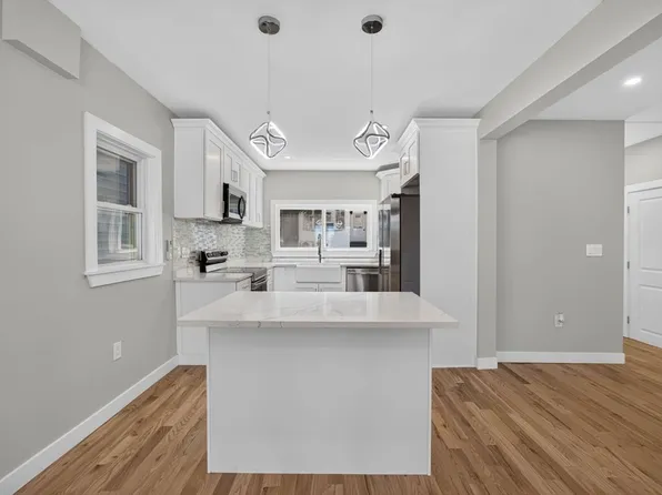 31 Wordsworth St #1, Boston, MA 02128