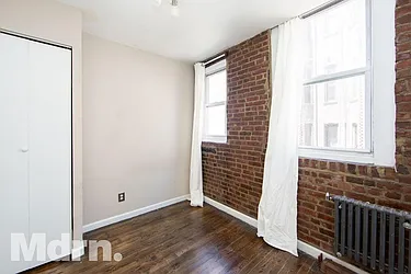 Rented by Mdrn Residential