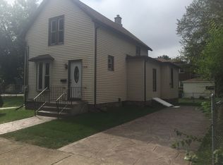 368 W Park Ave, Aurora, IL 60506