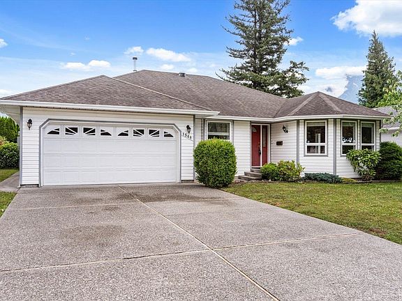 2nd image of 1548 Canterbury Dr