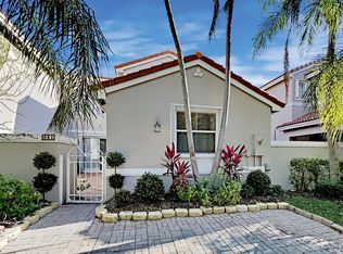 941 Doveplum Ct, Hollywood, FL 33019