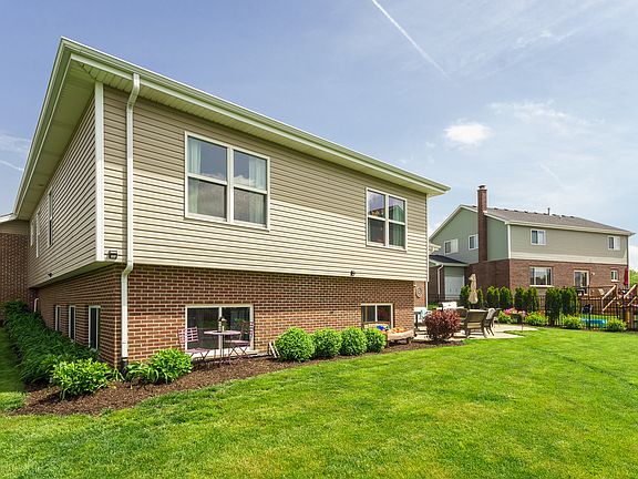 3rd image of 1704 Eagle Cir