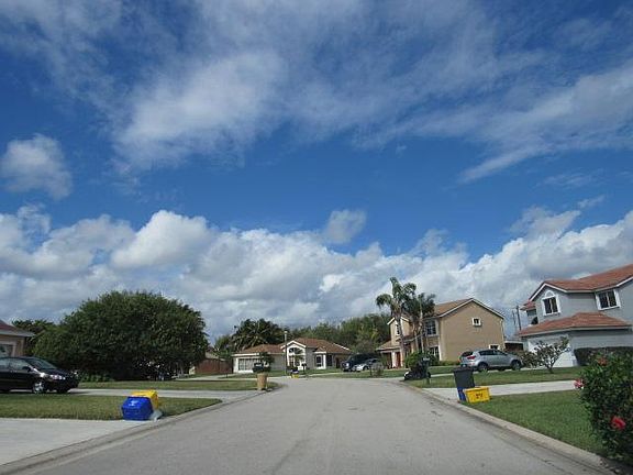 3rd image of 6921 Barnwell Dr