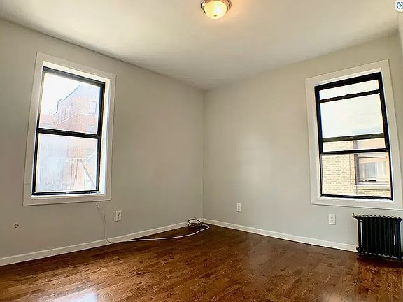 3rd image of 184 Nagle Ave #3S