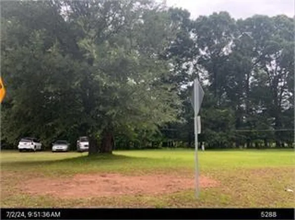 1238 Augusta Dr, Albany, GA 31707