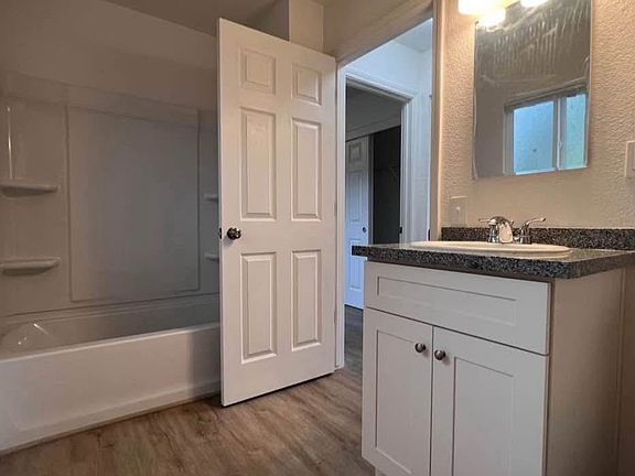 5th image of 456 B St #13