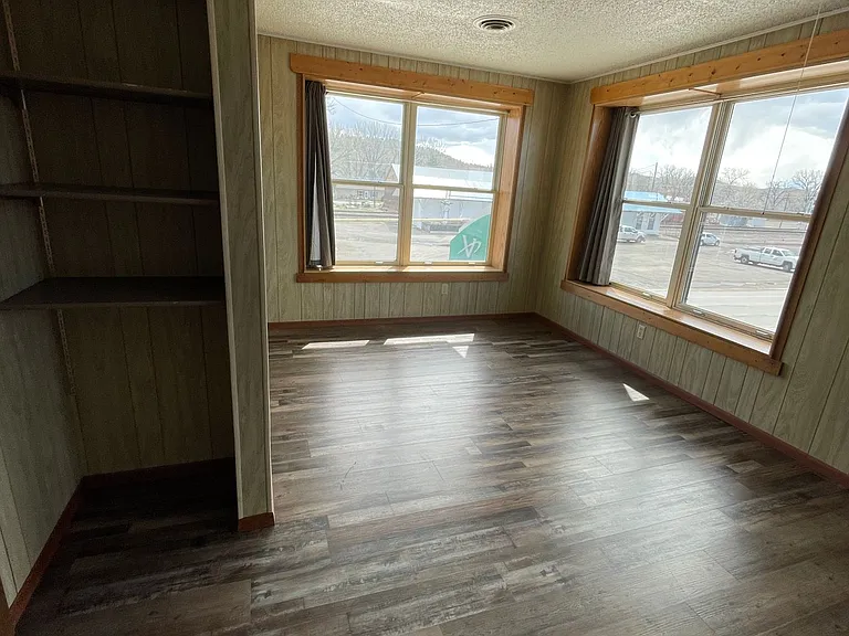 400 E Pike Ave #1 & 2 — Photo 7