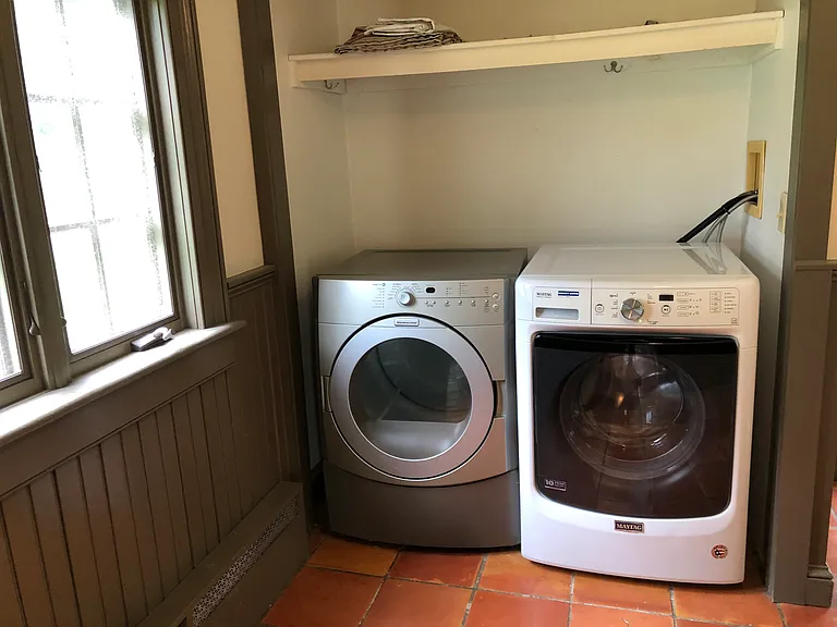 Laundry/Mudroom