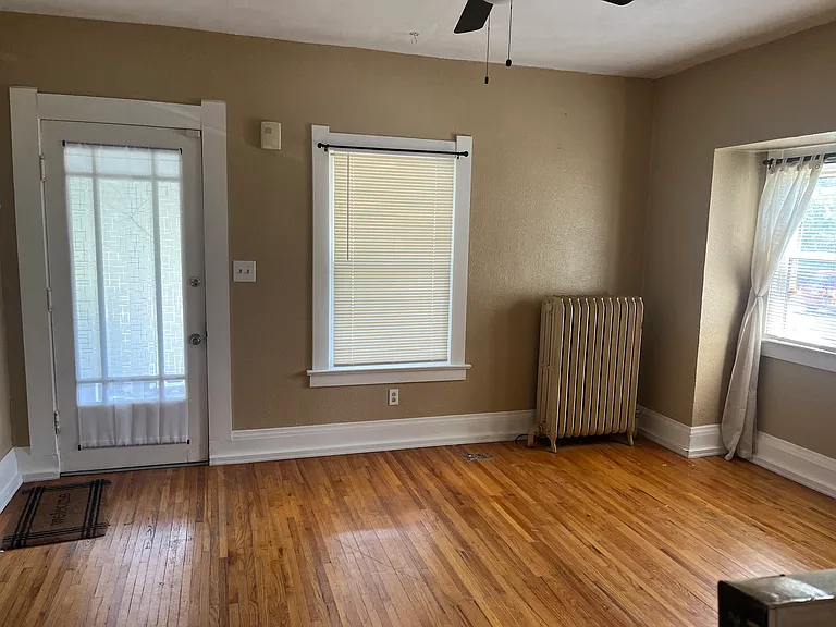 1025 Sawyer Rd — Photo 5