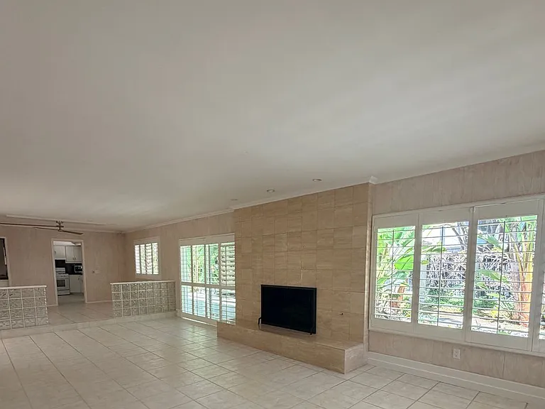 7264 Estrella De Mar Rd — Photo 13