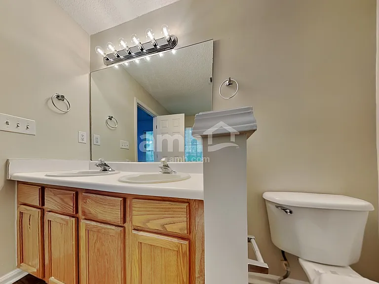 291 Beckenham Ln — Photo 13