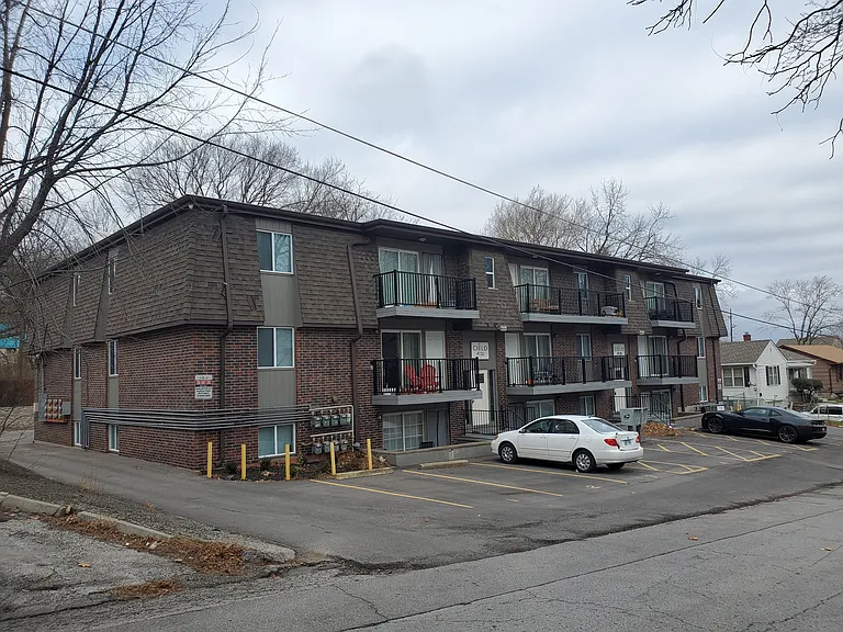 4130-4132 Fisher St — Photo 14
